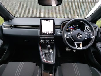 Used Renault Clio 2023 for sale - 77352304: Photo