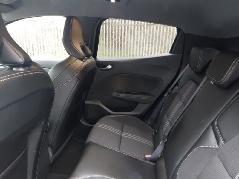 Used Renault Clio 2023 for sale - 77352304: Photo 6