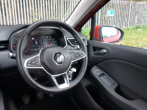 Used Renault Clio 2020 for sale - 76262040: Photo 10