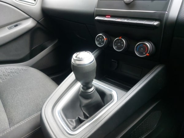 Used Renault Clio 2020 for sale - 76262040: Photo 19