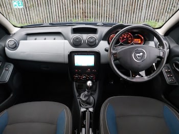 Used Dacia Duster 2015 for sale - 76879816: Photo