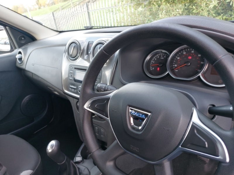 Used Dacia Sandero Stepway 2019 for sale - 76401084: Photo 11