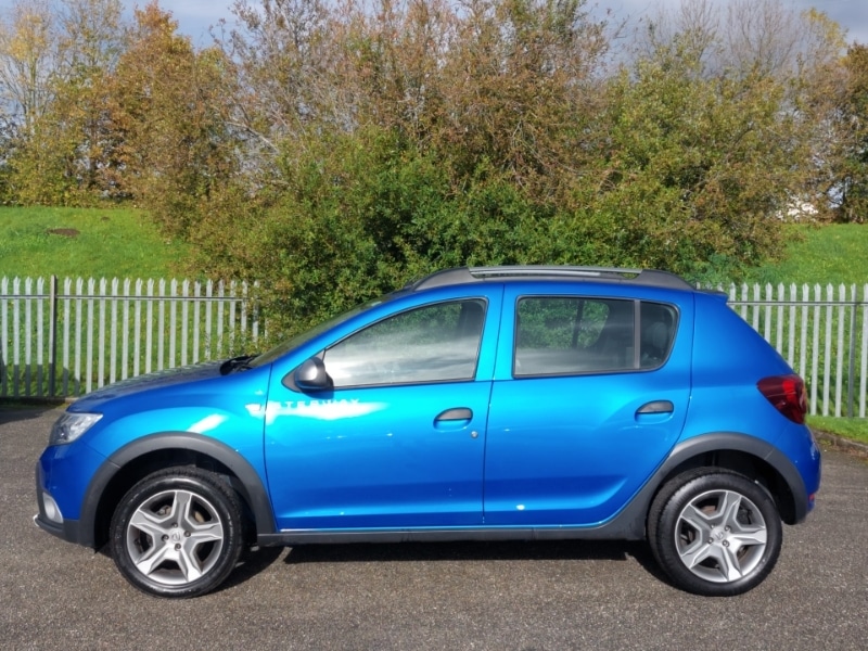 Used Dacia Sandero Stepway 2019 for sale - 76401084: Photo 4