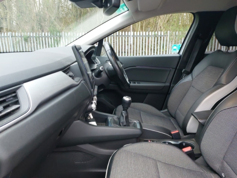 Used Renault Captur 2020 for sale - 77347656: Photo 5