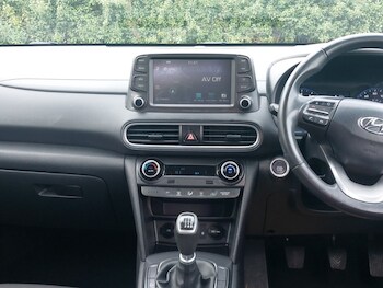 Used Hyundai KONA 2020 for sale - 77651925: Photo