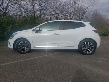 Used Renault Clio 2020 for sale - 77760998: Photo