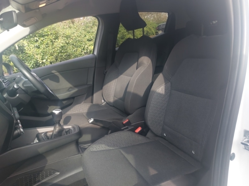 Used Renault Clio 2020 for sale - 77760998: Photo 5