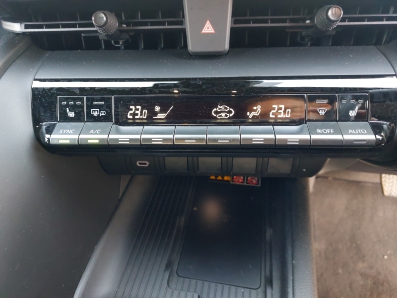 Used Toyota C-HR 2023 for sale - 76199391: Photo 13