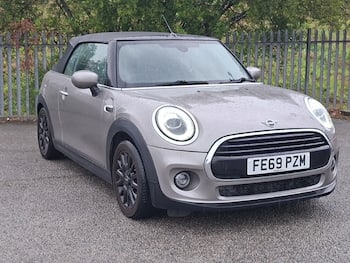 Used MINI Convertible 2019 for sale - 79654075: Photo