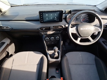 Used Dacia Sandero Stepway 2024 for sale - 79517192: Photo
