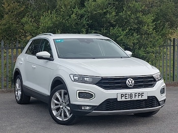 Used Volkswagen T-Roc 2018 for sale - 75558511: Photo