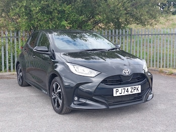 Used Toyota Yaris 2024 for sale - 79425091: Photo