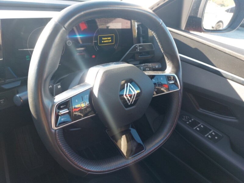 Used Renault Megane E Tech 2023 for sale - 76053648: Photo 15