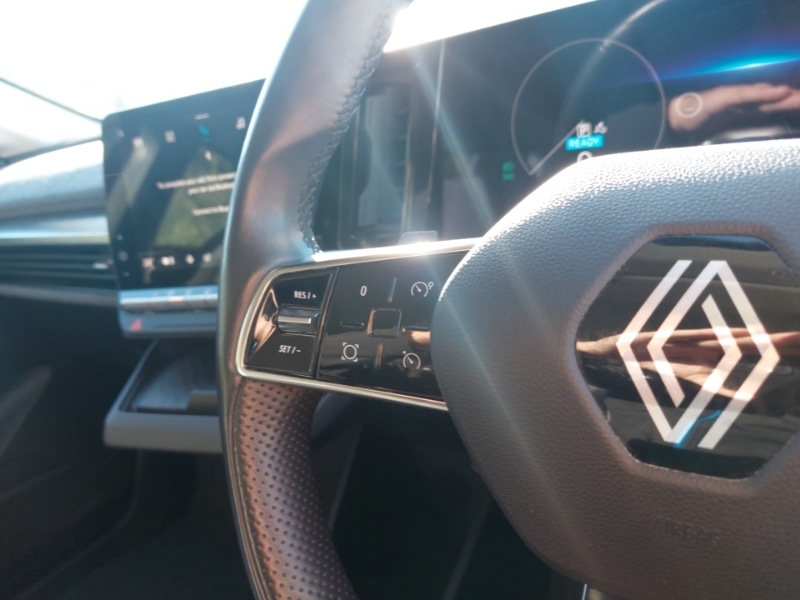 Used Renault Megane E Tech 2023 for sale - 76053648: Photo 17
