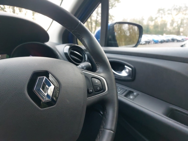 Used Renault Clio 2018 for sale - 76656679: Photo 13