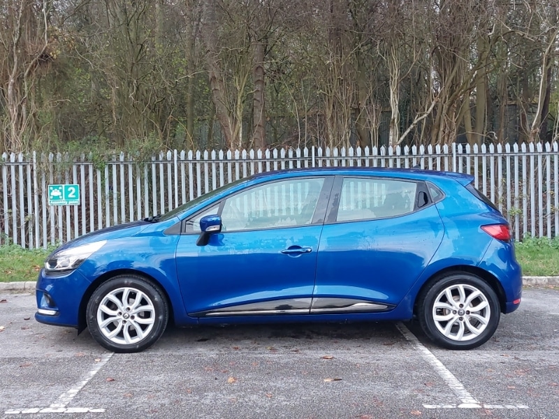 Used Renault Clio 2018 for sale - 76656679: Photo 4
