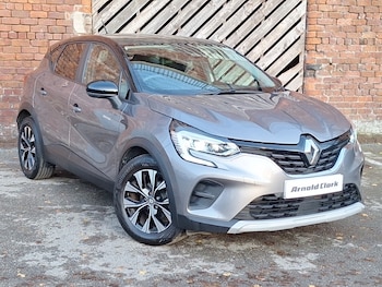 Used Renault Captur 2022 for sale - 76879829: Photo