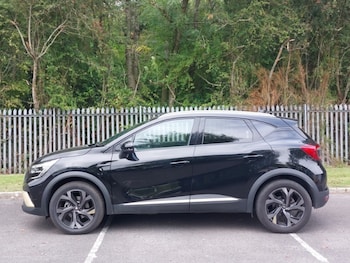 Used Renault Captur 2023 for sale - 75914175: Photo