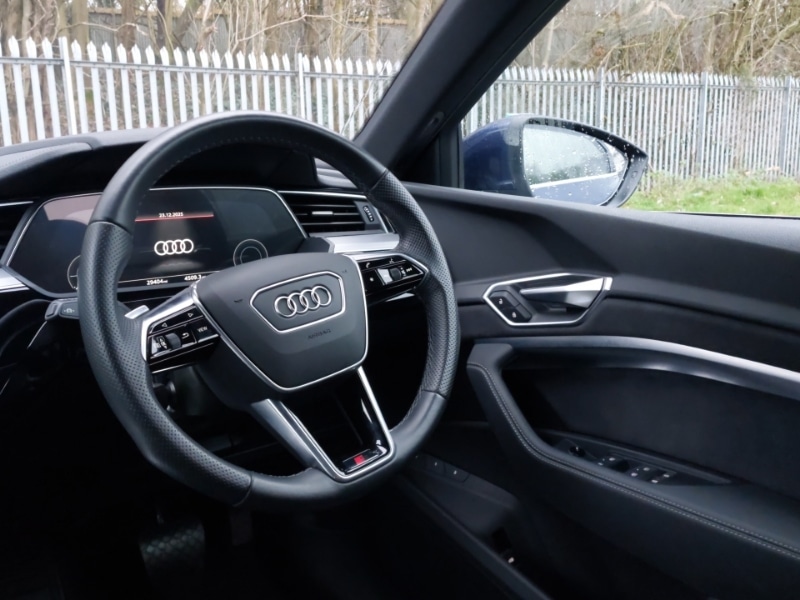 Used Audi e-tron 2022 for sale - 77126621: Photo 10
