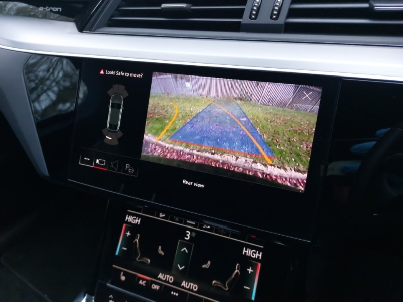 Used Audi e-tron 2022 for sale - 77126621: Photo 14