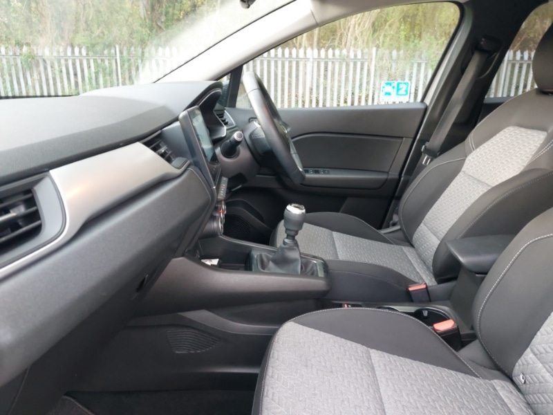 Used Renault Captur 2021 for sale - 76498050: Photo 5