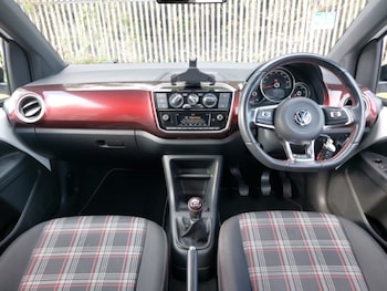 Used Volkswagen up! 2019 for sale - 76150429: Photo