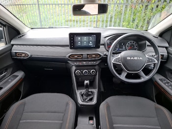 Used Dacia Sandero Stepway 2023 for sale - 79356323: Photo