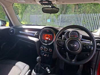Used MINI Hatch 2019 for sale - 78600355: Photo