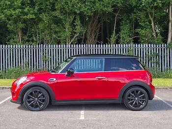 Used MINI Hatch 2019 for sale - 78600355: Photo