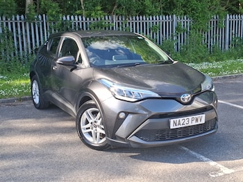 Used Toyota C-HR 2023 for sale - 79171175: Photo