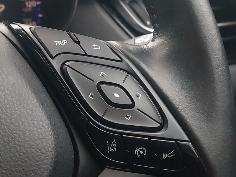 Used Toyota C-HR 2023 for sale - 77731219: Photo 18