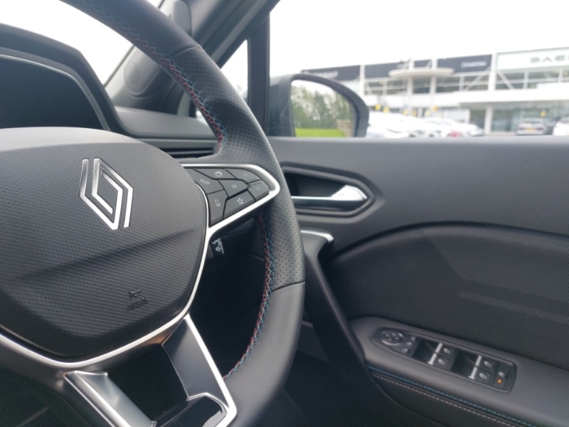 Used Renault Other 2024 for sale - 76651429: Photo 19