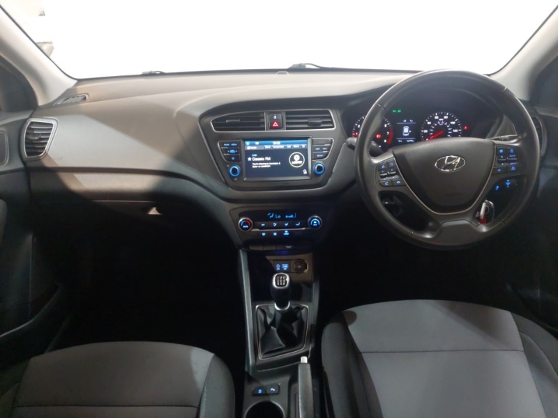 Used Hyundai i20 2019 for sale - 77717145: Photo 2