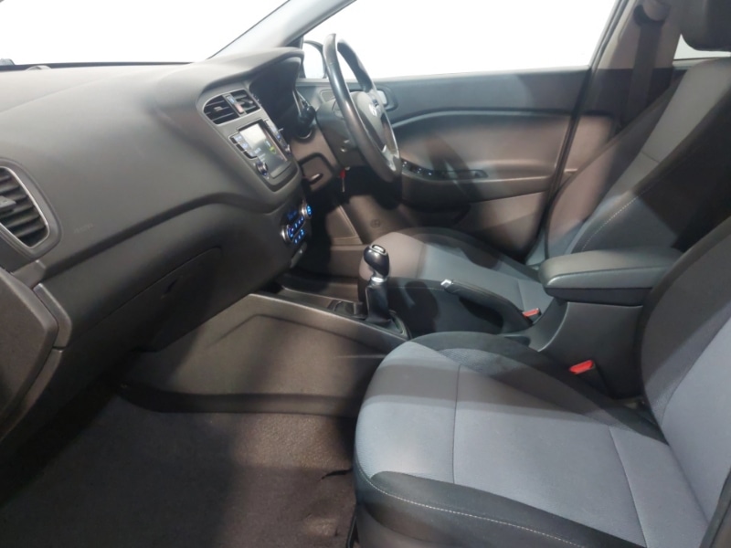 Used Hyundai i20 2019 for sale - 77717145: Photo 5