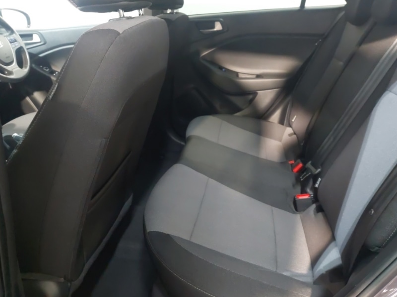 Used Hyundai i20 2019 for sale - 77717145: Photo 6