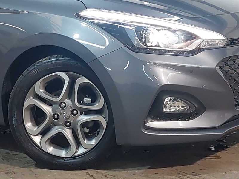 Used Hyundai i20 2019 for sale - 77717145: Photo 9