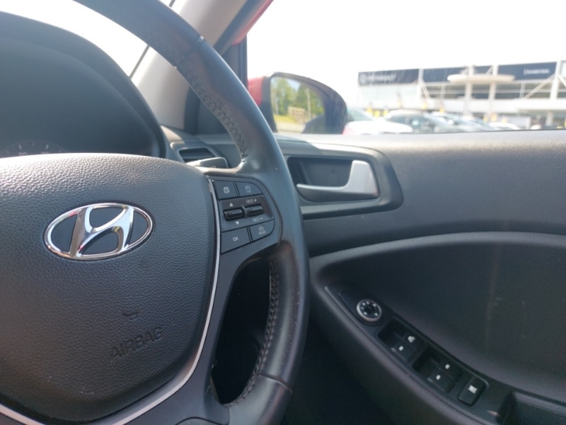 Used Hyundai i20 2019 for sale - 76354585: Photo 17