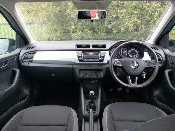 Used Skoda Fabia 2019 for sale - 76301772: Photo 2