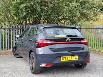 Used Hyundai i20 2023 for sale - 79263176: Photo