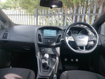 Used Ford Focus 2017 for sale - 79031554: Photo