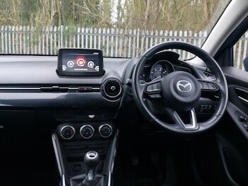 Used Mazda Mazda2 2017 for sale - 77852330: Photo