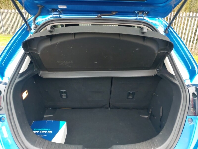 Used Mazda Mazda2 2017 for sale - 77852330: Photo 8