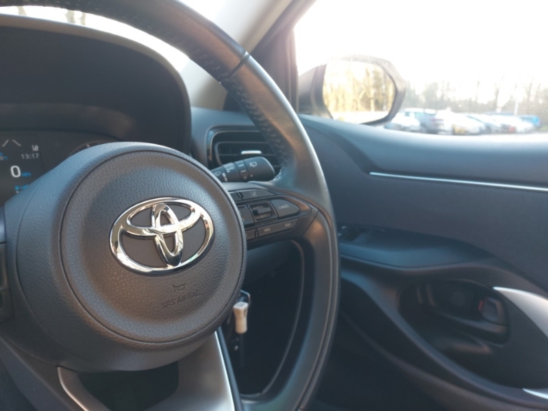 Used Toyota Yaris 2022 for sale - 77223406: Photo 18