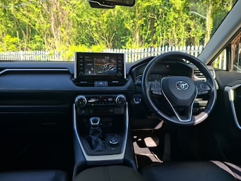 Used Toyota RAV4 2019 for sale - 78355269: Photo