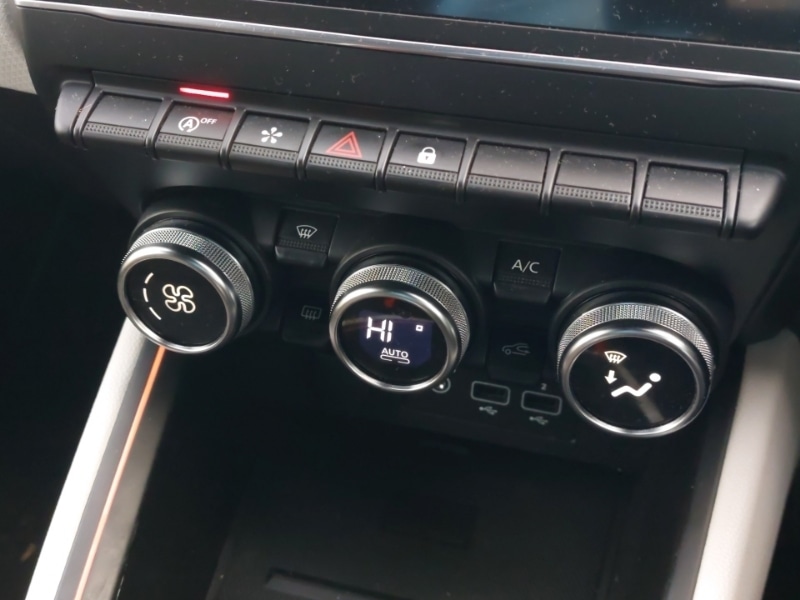 Used Renault Clio 2022 for sale - 76651440: Photo 15