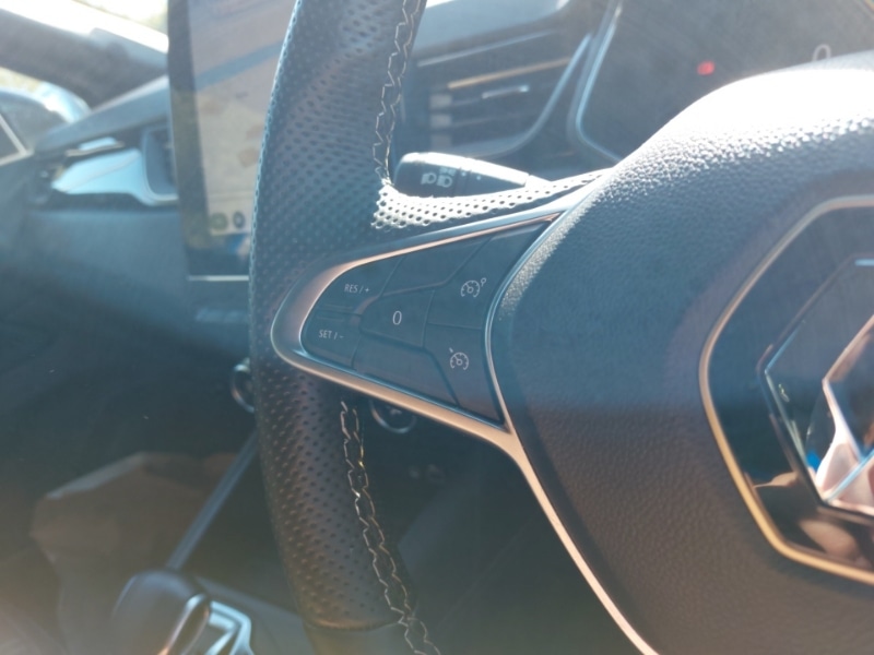 Used Renault Captur 2024 for sale - 76160641: Photo 18