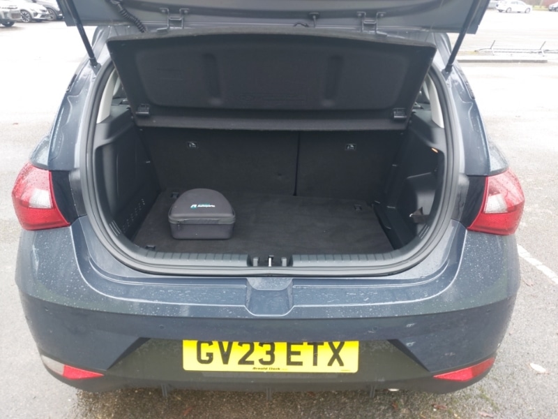 Used Hyundai i20 2023 for sale - 77896912: Photo 8