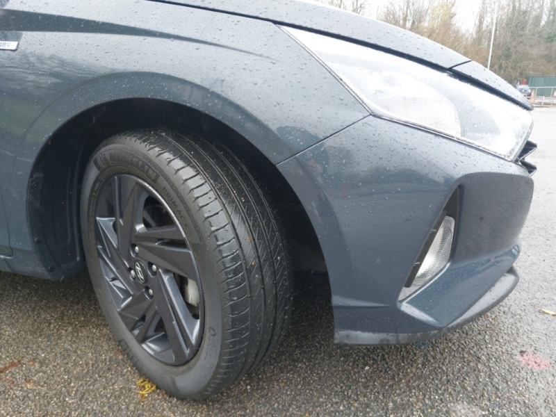 Used Hyundai i20 2023 for sale - 77896912: Photo 9