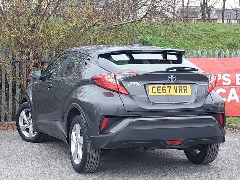 Used Toyota C-HR 2017 for sale - 77062521: Photo 3