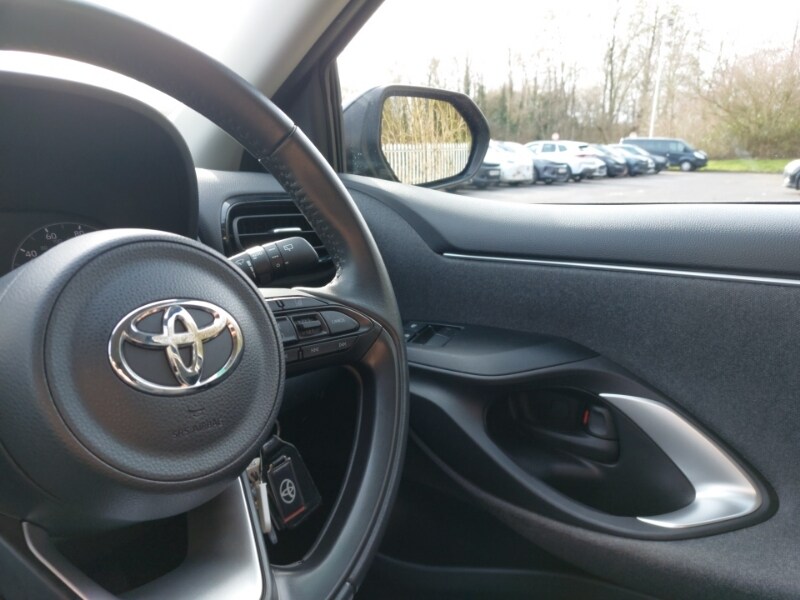 Used Toyota Yaris 2021 for sale - 77610977: Photo 18